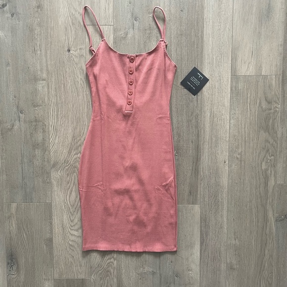 Beautiful Lulus Dusty Rose Ribbed Bodycon Mini Dress NWT - Picture 2 of 9
